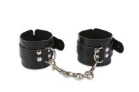 Наручники с ремешками, черные