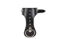 Фигурный ошейник с заклепками и кольцом