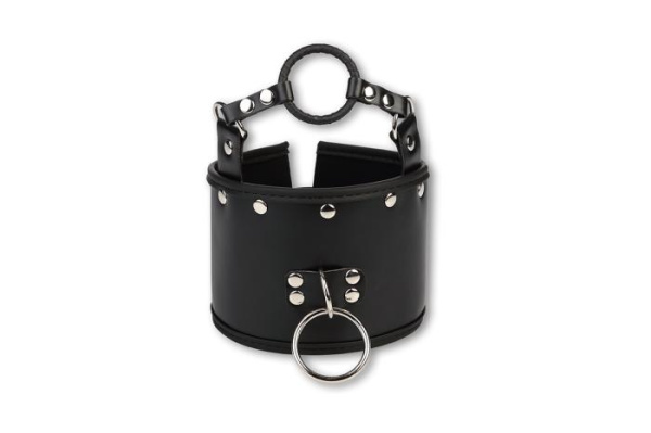 Ошейник c кляпом кольцом, черный