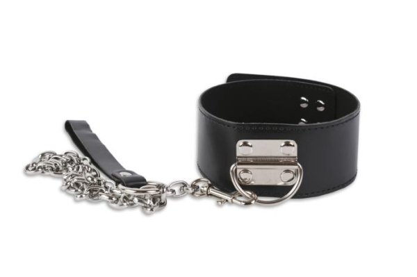 Черный ошейник с цепочкой-поводком